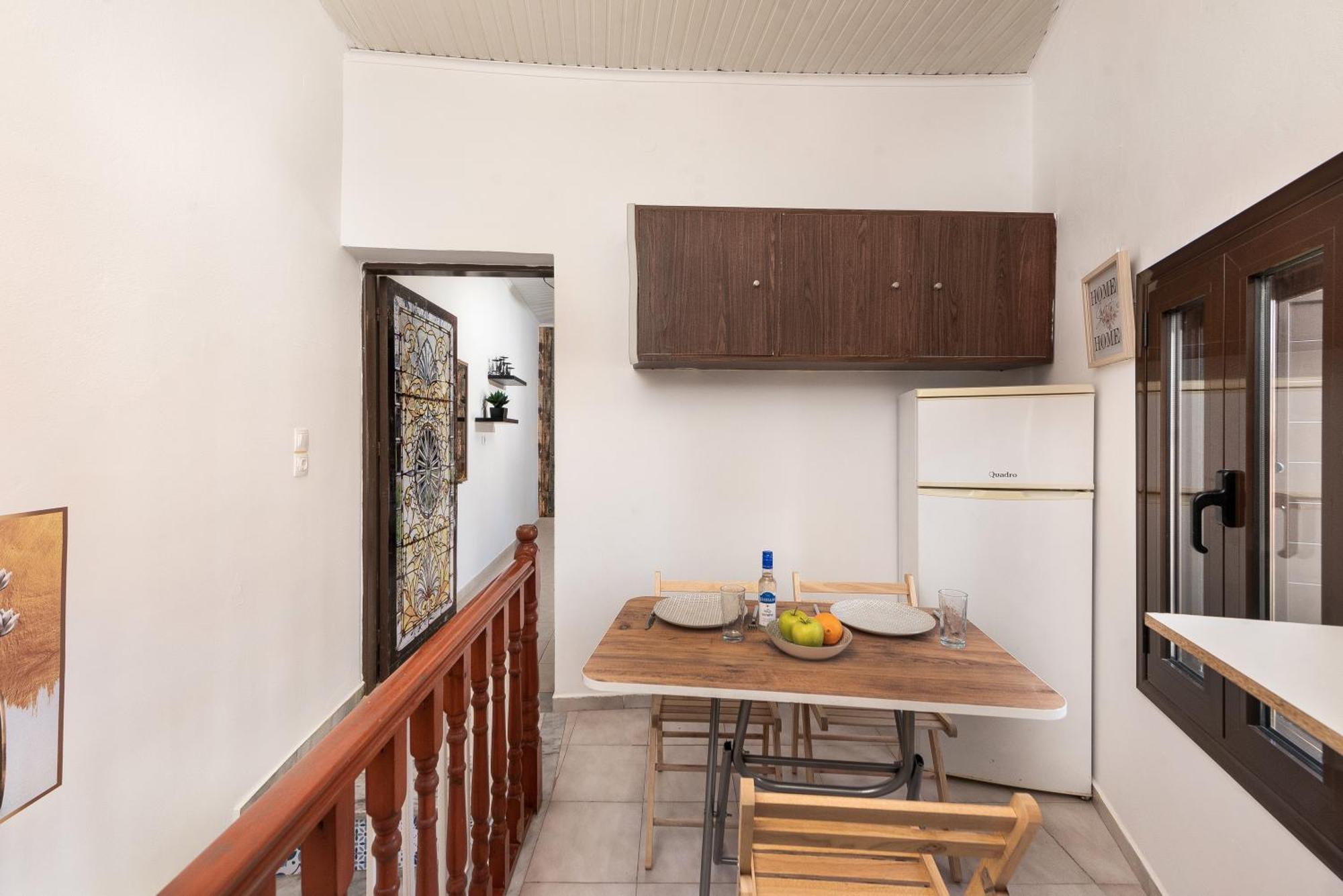Apartment Emerald Dream House, Aithria *